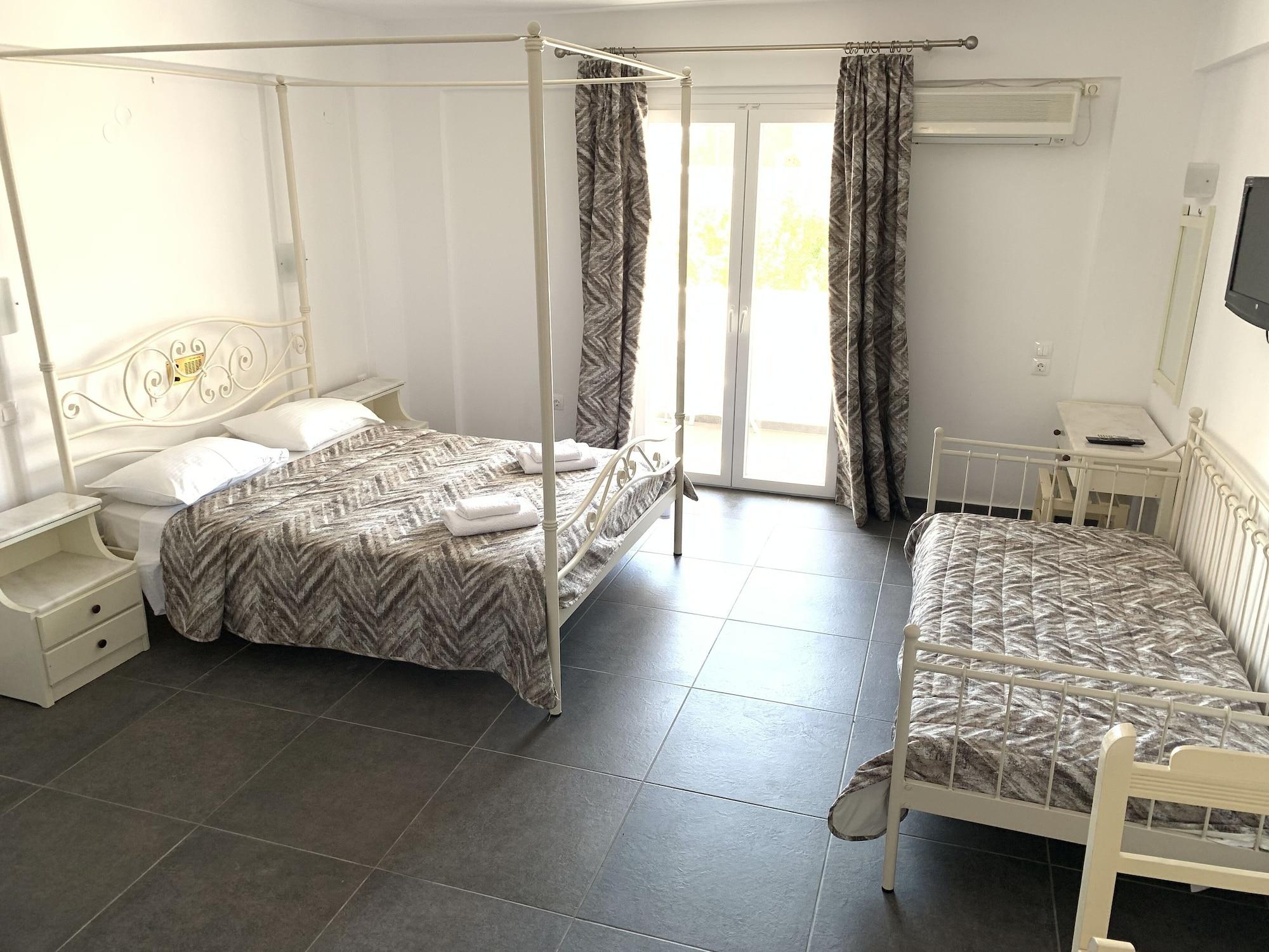 Sea View Beach Hotel (Adults Only) ペリヴォラス エクステリア 写真