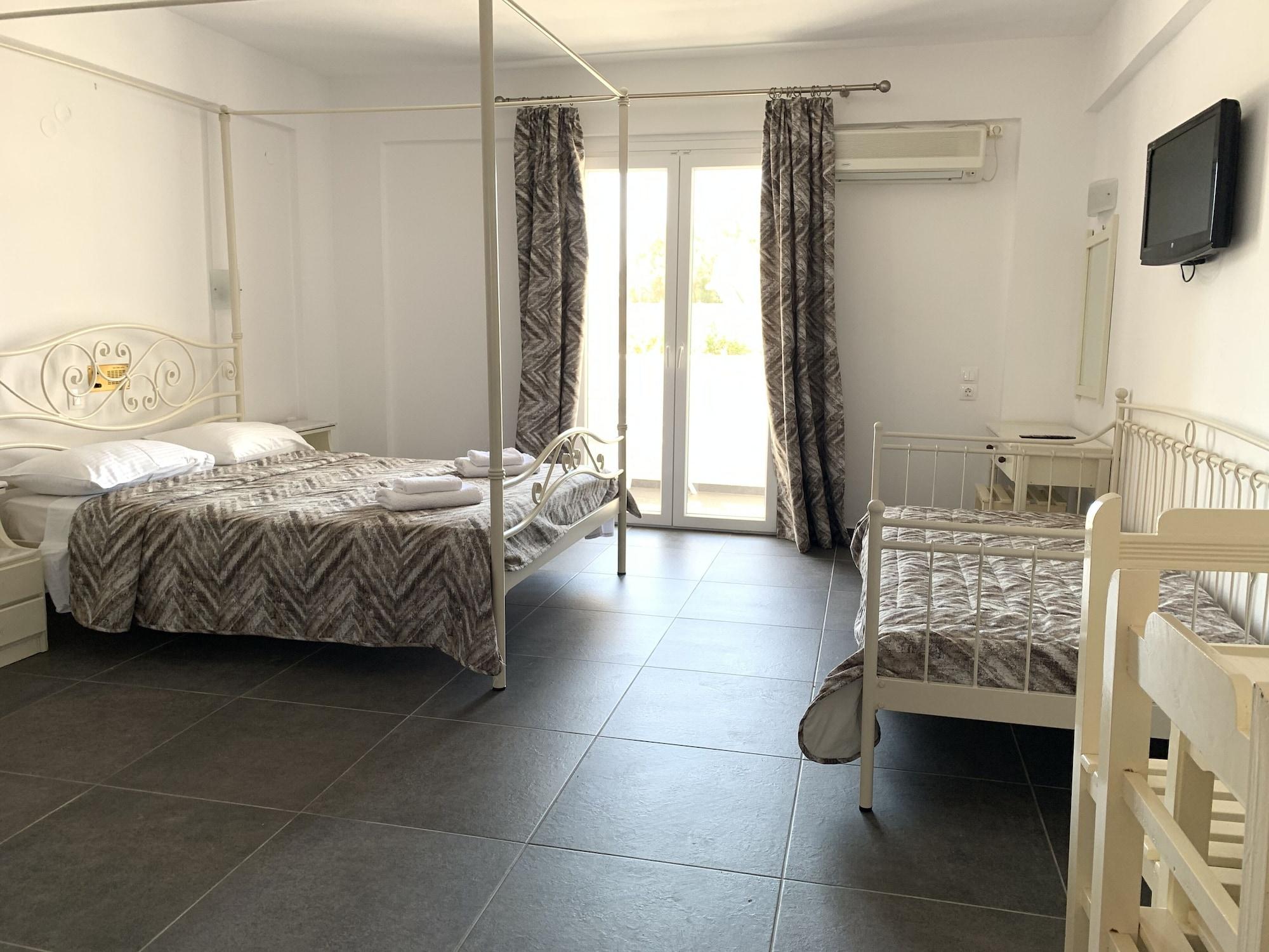 Sea View Beach Hotel (Adults Only) ペリヴォラス エクステリア 写真