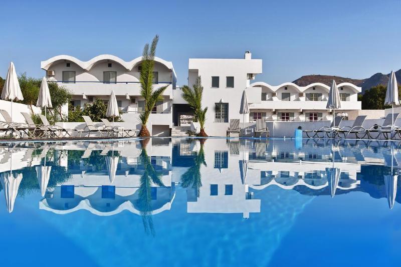 Sea View Beach Hotel (Adults Only) ペリヴォラス エクステリア 写真